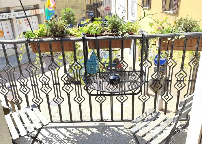 Casa An'anasha Nyaraló Luino